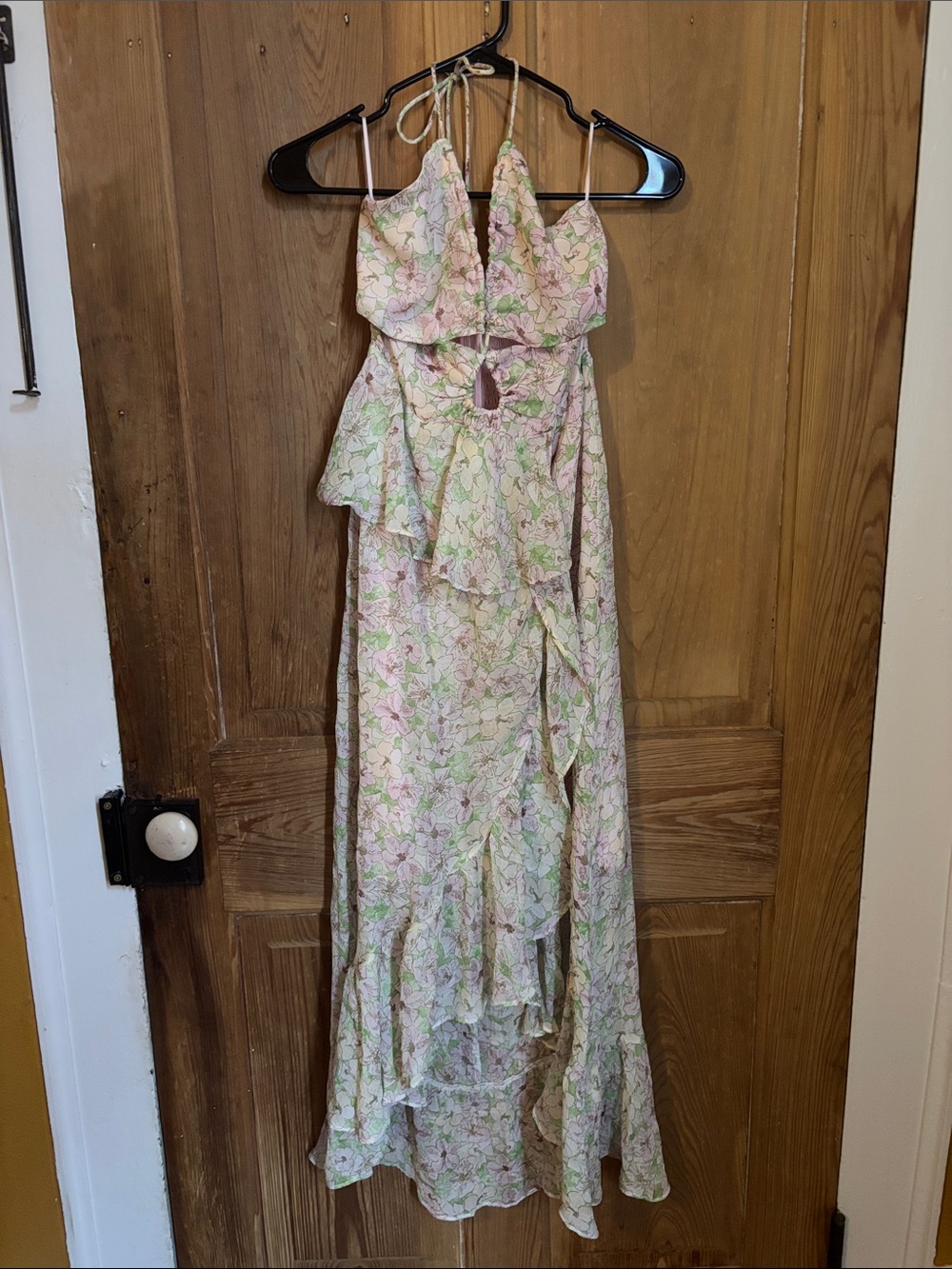 ASTR The Label floral dress size XS ruffle keyhole midi pink and green